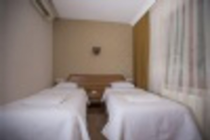 Room 136 of 216
