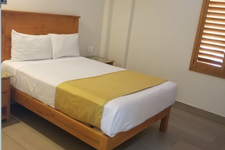 Room 7 of 26