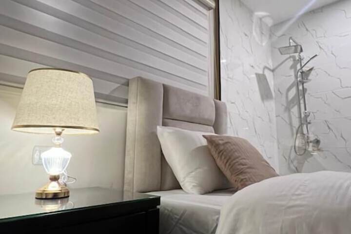 Room 6 of 29