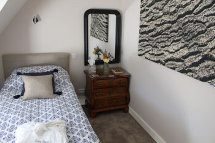 Room 27 of 58