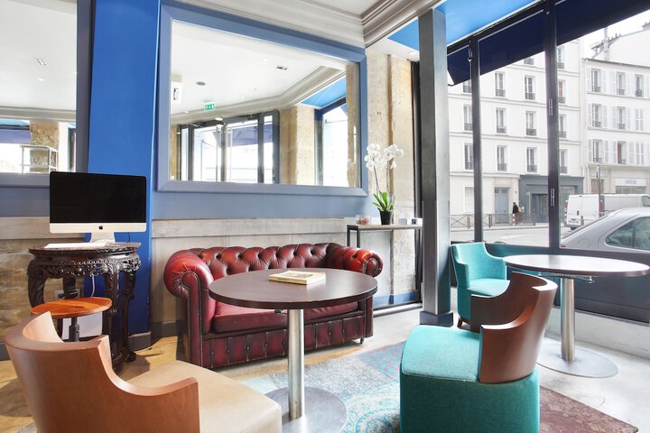 Entrance & Lobby