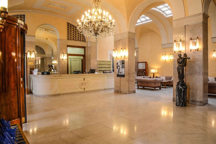Hotel Interior 8 of 94