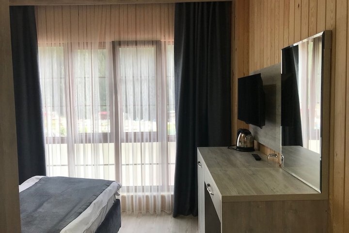 Room 19 of 66