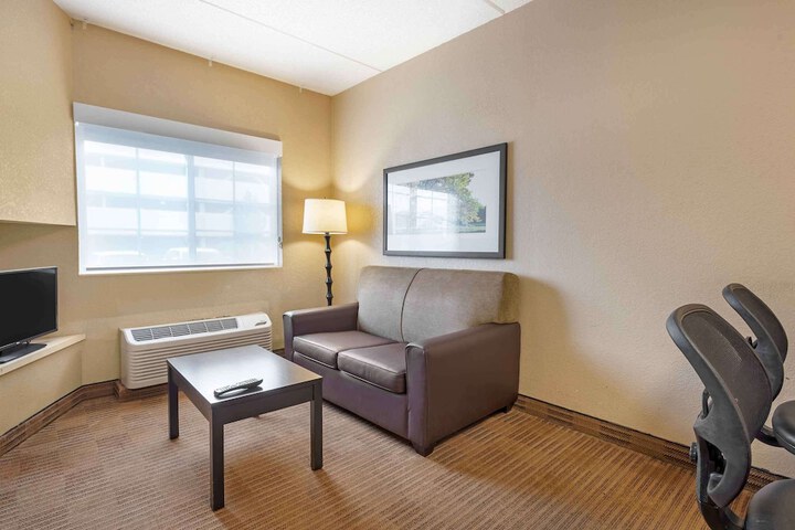 Suite (1 of 5)