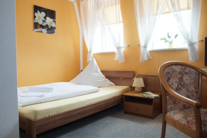 Room 15 of 39