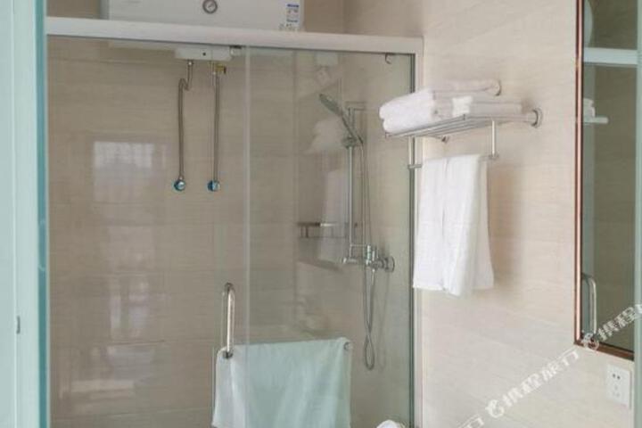 Paibo Cloud Hotel (Chengde Yingbin Road Store)