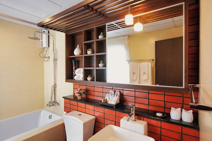 Room 25 of 41