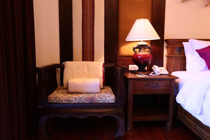 Room 51 of 98
