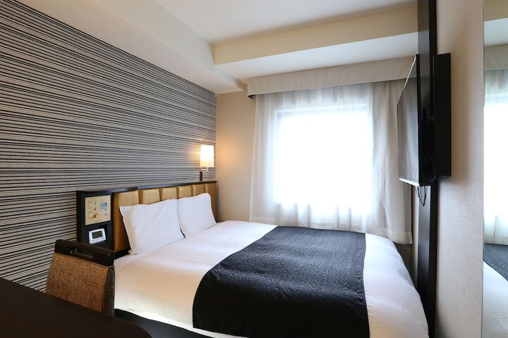 Room 11 of 67