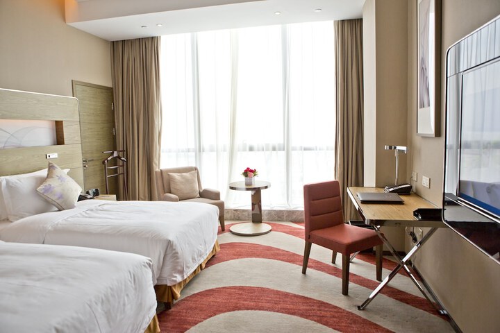 Room 26 of 70