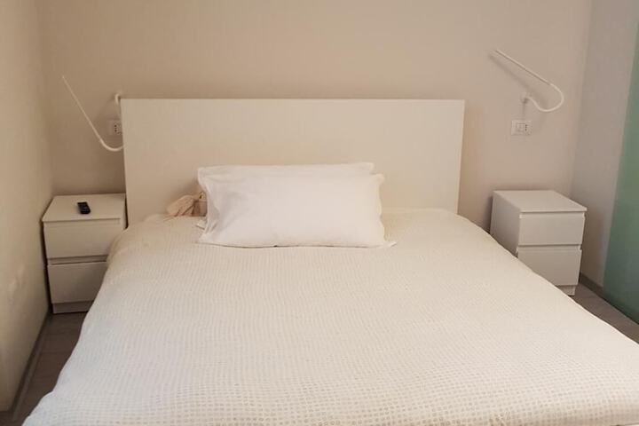 Room 8 of 41