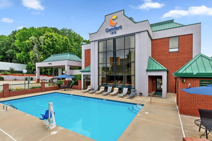 Pool image of Comfort Inn Douglasville - Atlanta West