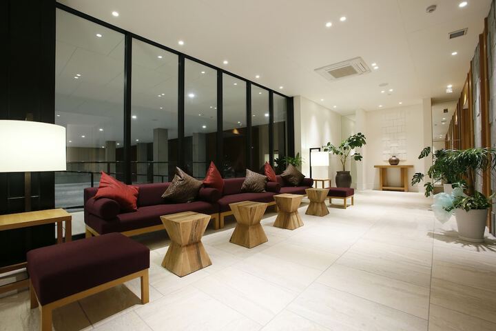 Hotel Lobby