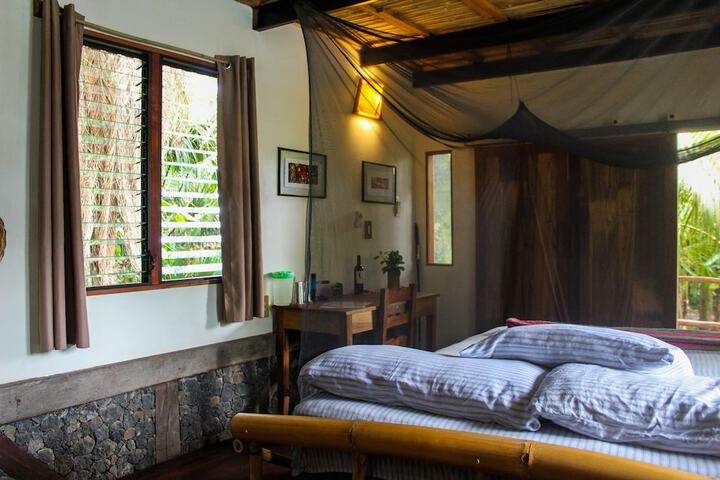 Room 4 of 88