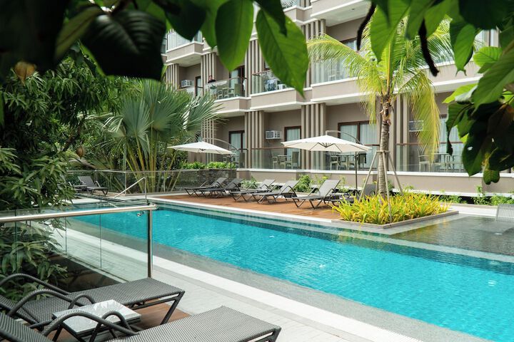 Pool 65 of 113