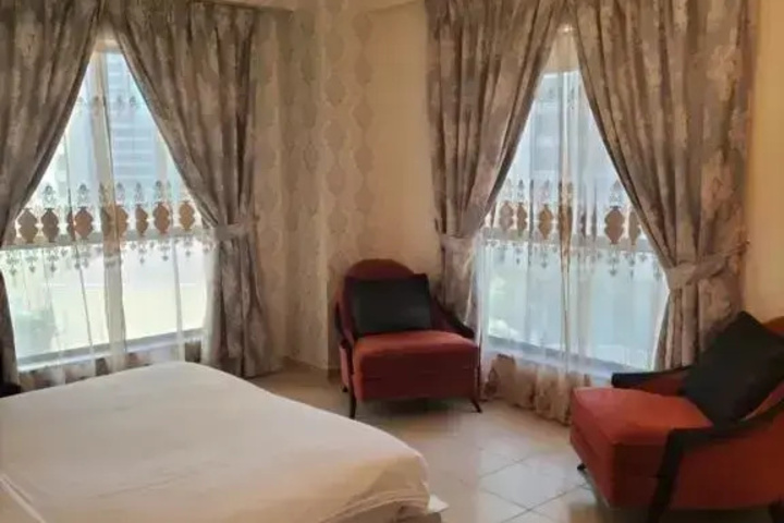 Room 7 of 17