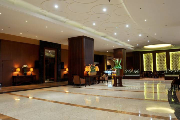 Lobby Entry