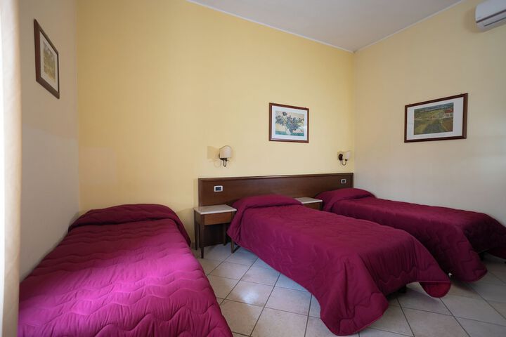 Room 18 of 40
