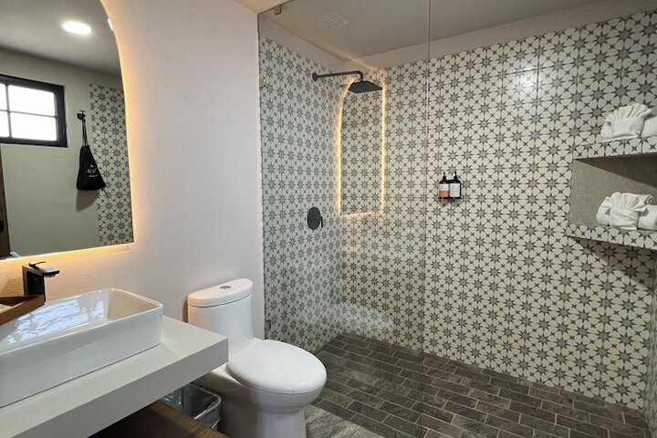 Room 35 of 81