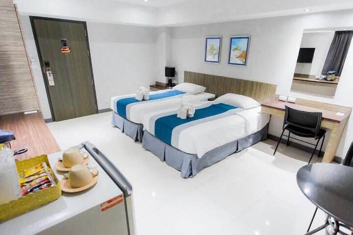 Room 8 of 24