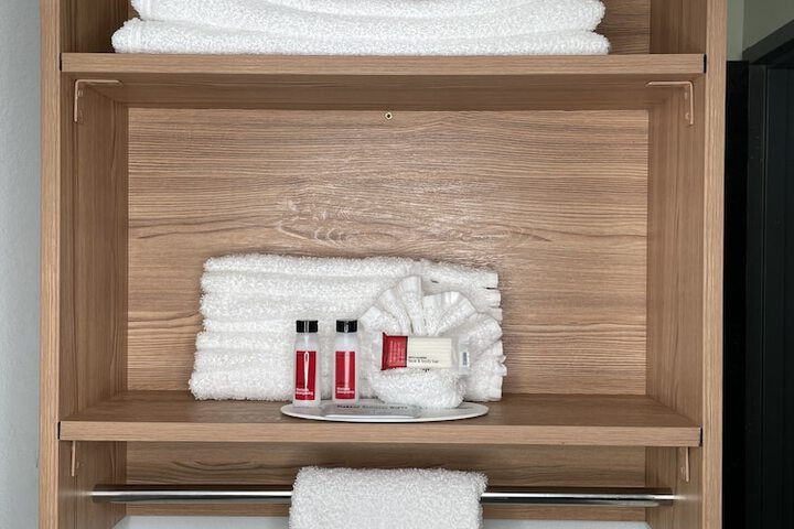 Bathroom amenities