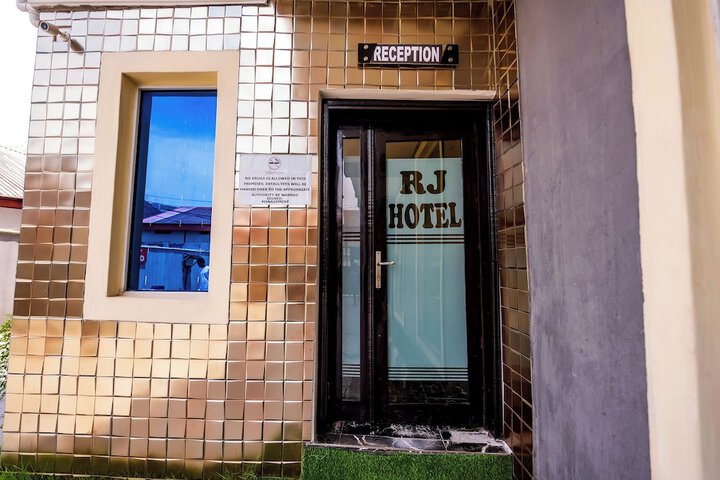 Hotel 30 of 32