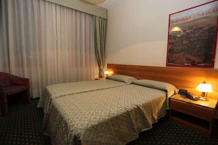 Room 36 of 86