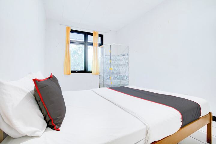Room 21 of 28