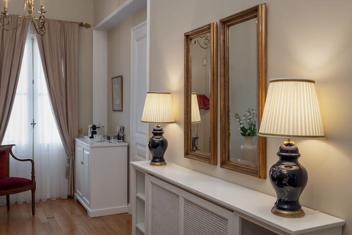 Room 47 of 78