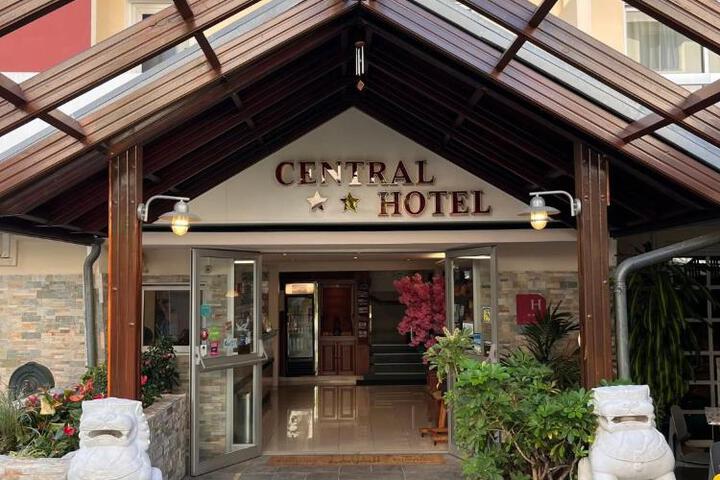 Central Hotel