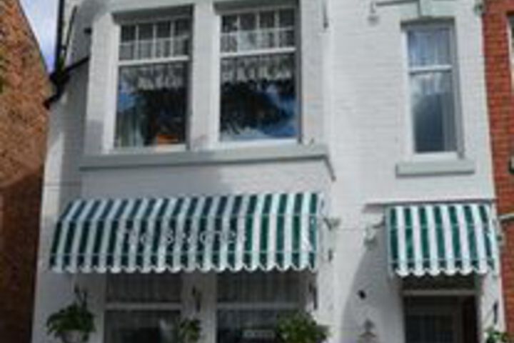 THE BEACHES GUEST HOUSE