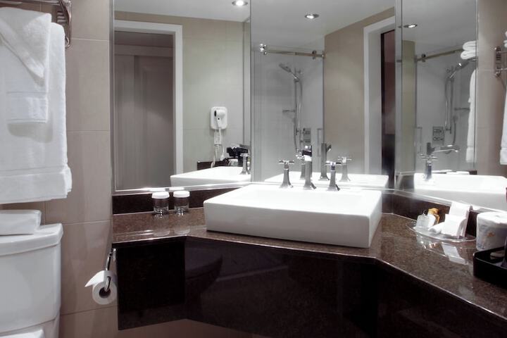 Clean Restrooms
