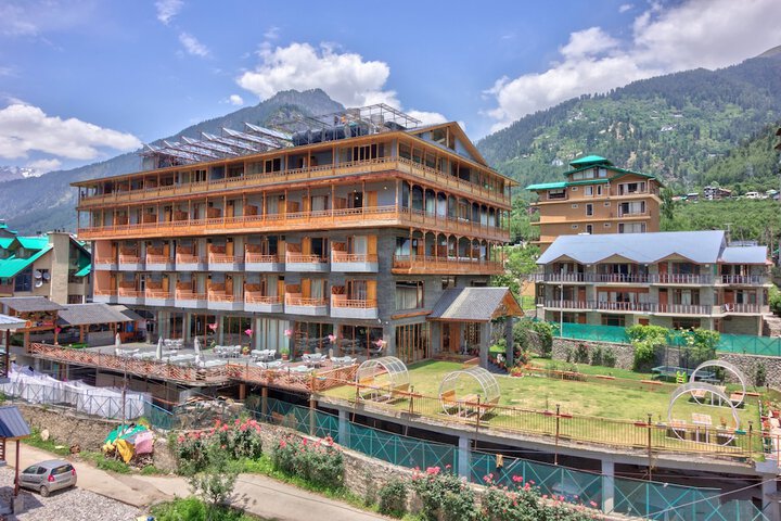 Hotel 90 of 96