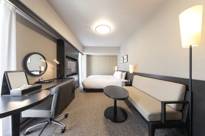 Room 26 of 87