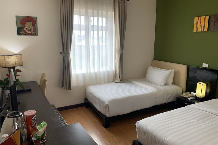 Room 19 of 77