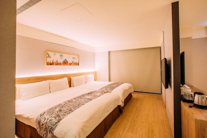 Room 99 of 210