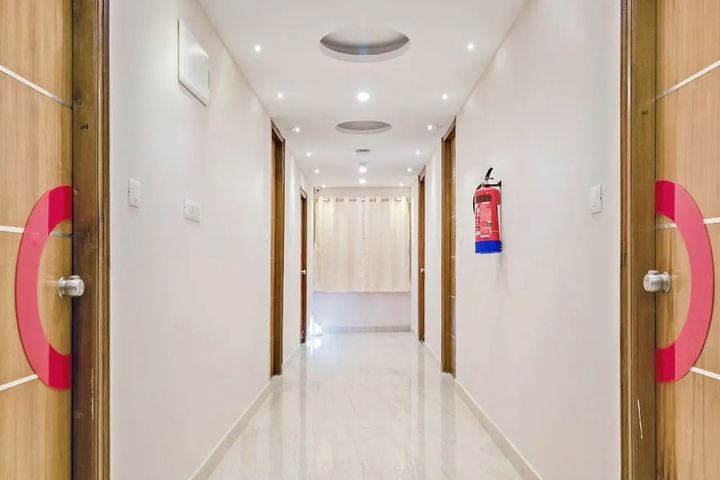 Room 14 of 15