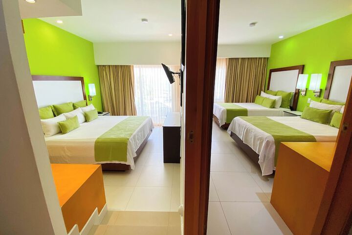 Room 3 of 86