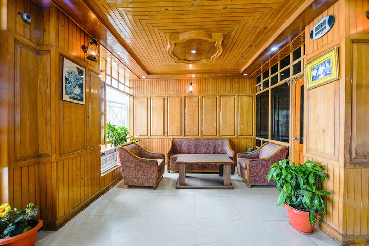 Hotel Interior 8 of 28