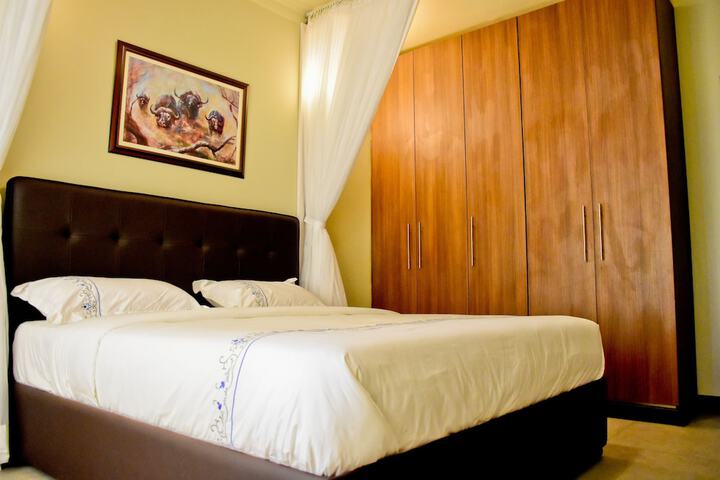 Room 5 of 30