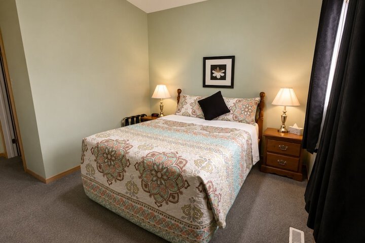 Room 3 of 11