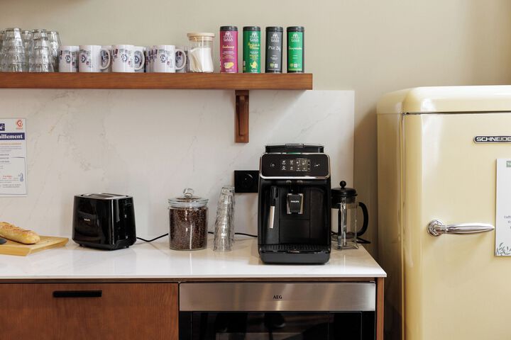 Breakfast/Coffee Service 14 of 85