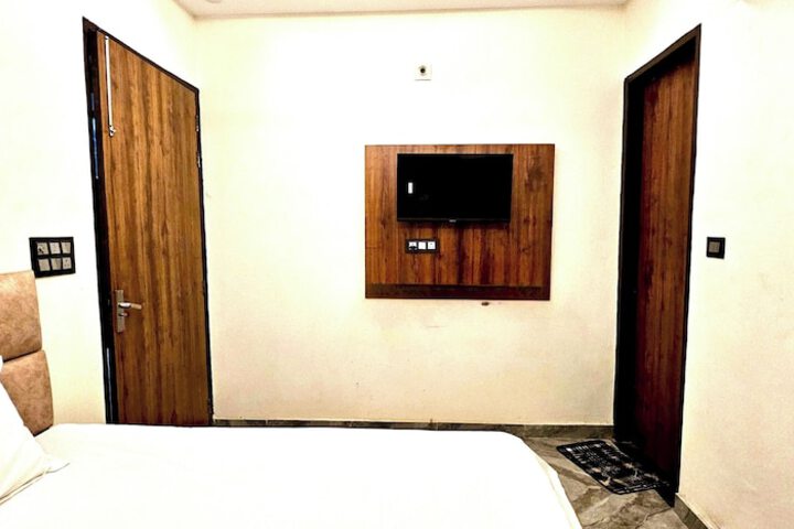 Room 29 of 54