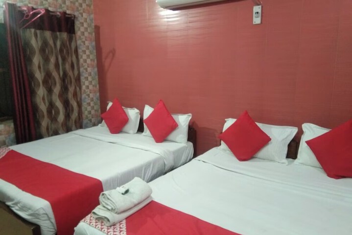 Room 9 of 17