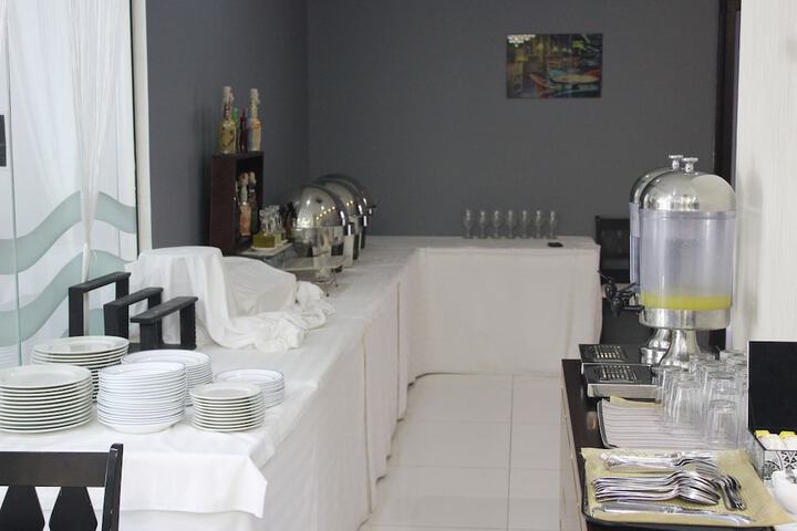 Dining 14 of 14