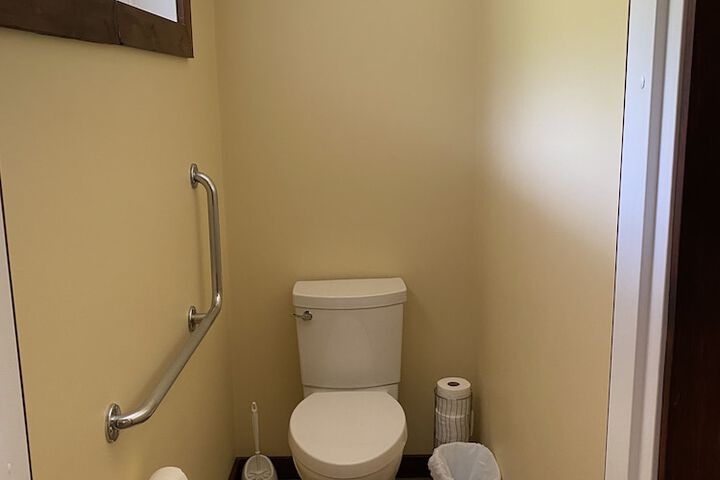 Room 40 of 74