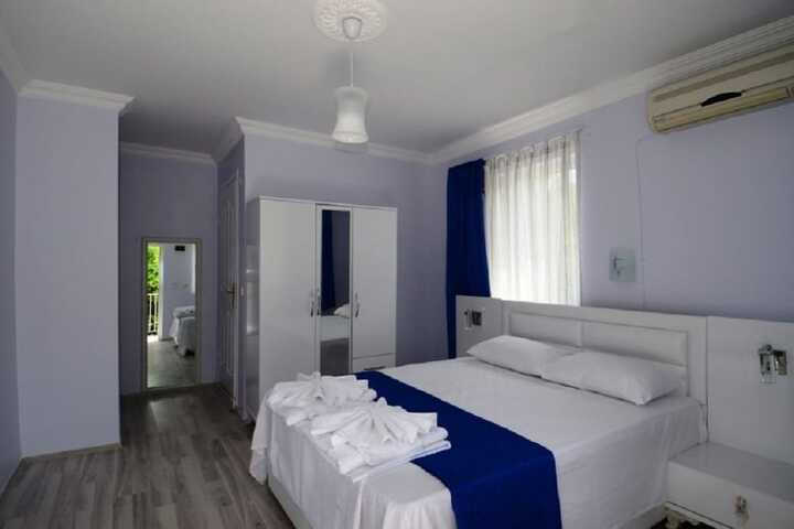 Room 3 of 18