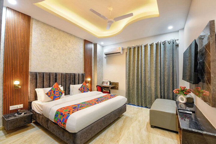 Room 21 of 36