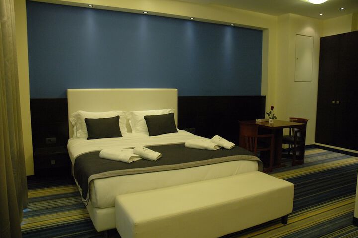 Room 14 of 73