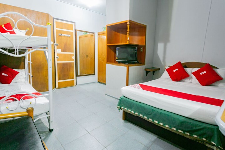 Room 11 of 35